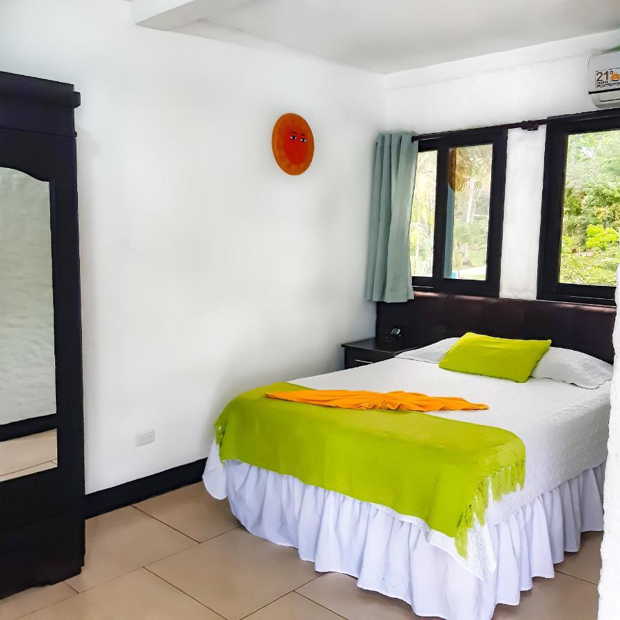 Hotel Mi Paraiso Rio Dulce Castillo de San Felipe Esterno foto