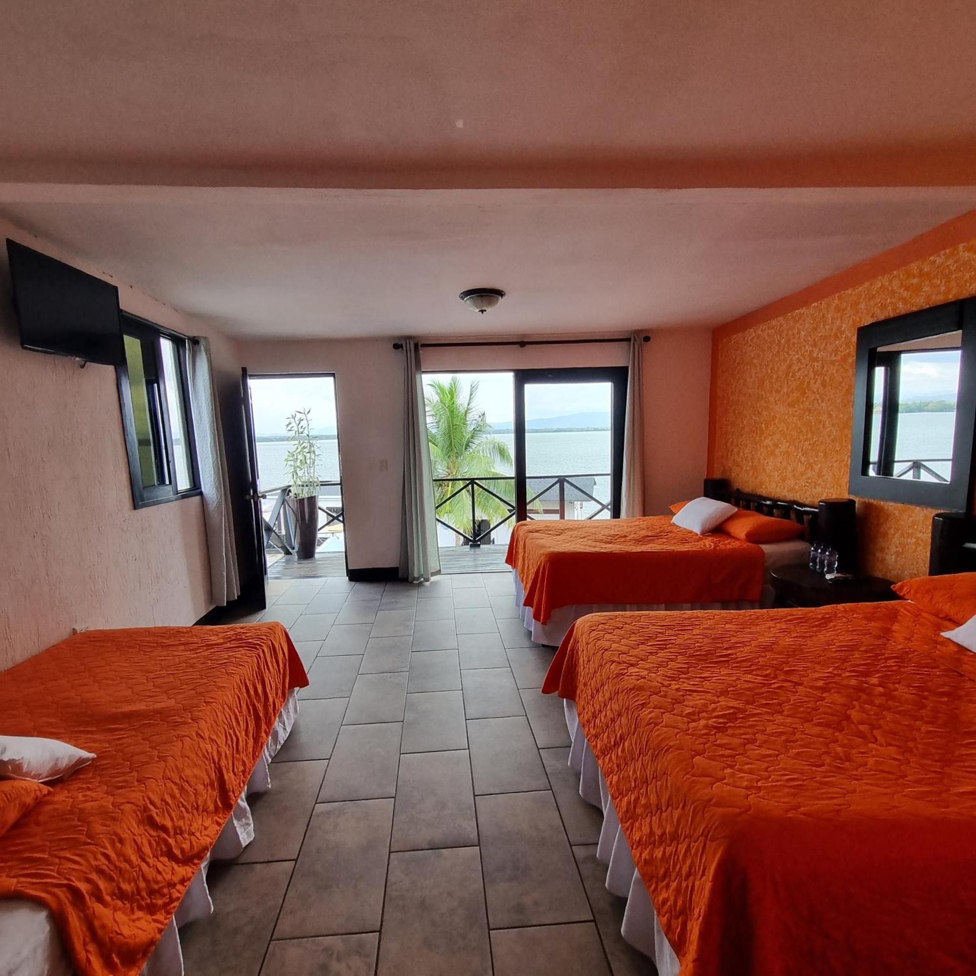 Hotel Mi Paraiso Rio Dulce Castillo de San Felipe Esterno foto