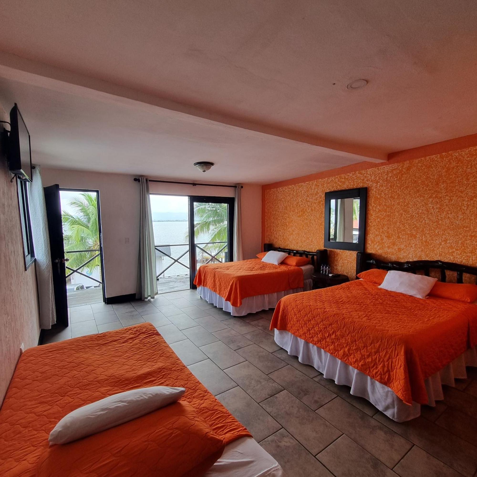 Hotel Mi Paraiso Rio Dulce Castillo de San Felipe Esterno foto